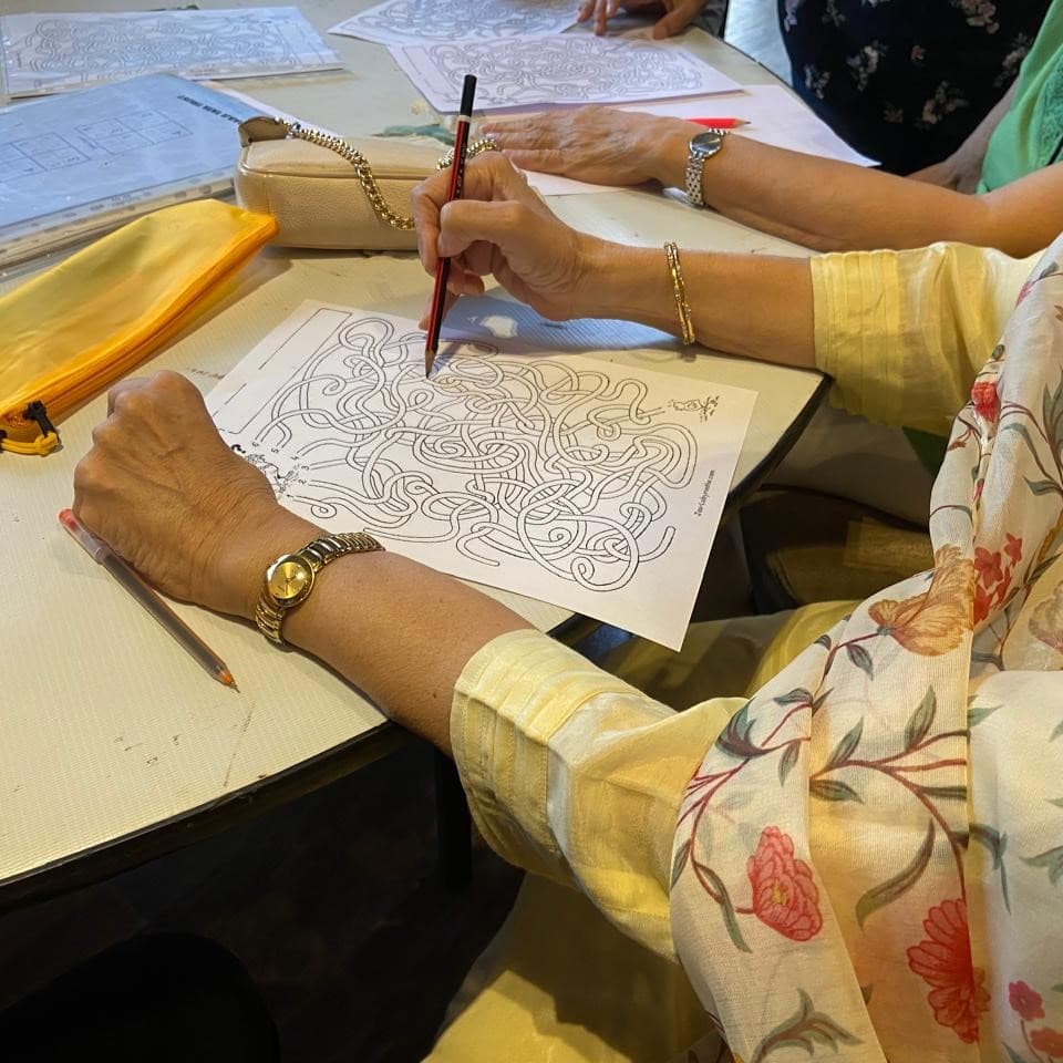 Puzzle activity for cognitive stimulation